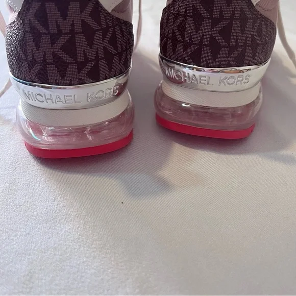 Michael Kors Fashion Sneakers Size 7 – Authentic - Picture 3 of 10